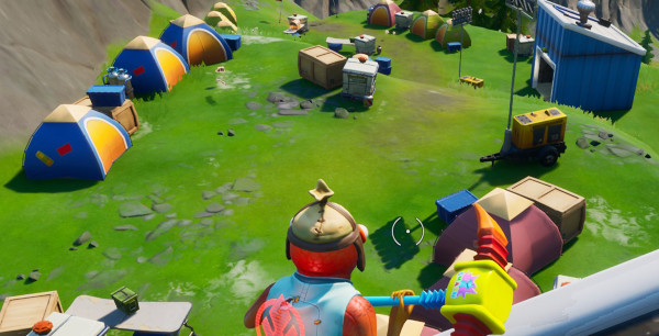 Fortnite: Visita un puesto base de la montaña, desafío de Bola 8 vs. Bola Blanca
