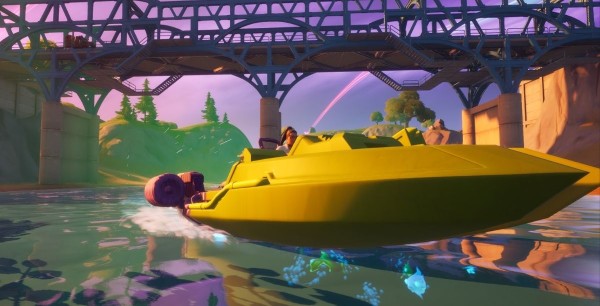 Fortnite: Pasa por debajo de puentes de acero de distintos colores con una lancha motora, desafío