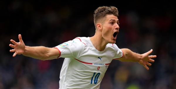 FIFA 21 Patrik Schick FOF, soluciones baratas y recompensas a su desafío: ¿merece la pena?