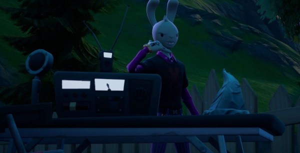 Fortnite: Interactúa con una radio de banda ciudadana, desafío de la Semana 5, Temporada 7
