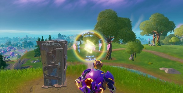 Fortnite: Usa una plataforma de holograma alienígena en Carretes Comprometidos u Oficina del Sheriff