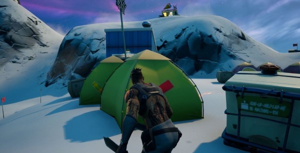 Fortnite: Visita Cala Coral, Campamento Base Golf y Cabaña Corriente, desafío Semana 8, Temporada 7