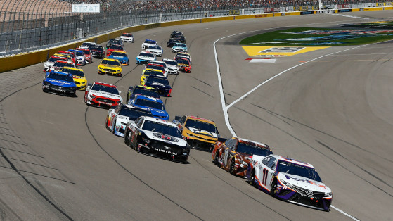 Pilotos de NASCAR compiten entre ellos online y tienen tanto éxito que nace una competición esports