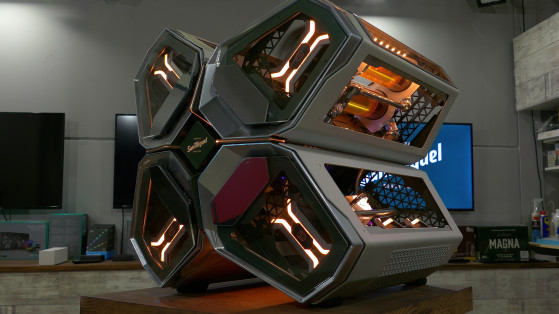 Este es el PC Modding más alucinante que has visto, y lo ha creado CSM