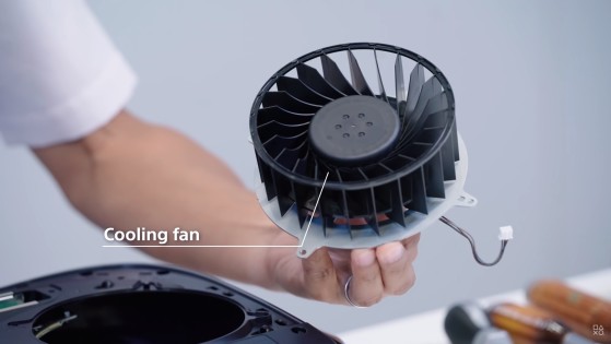 PS5: Hay dos modelos de ventilador distintos, uno hace más ruido y tendrás que abrirla para saberlo