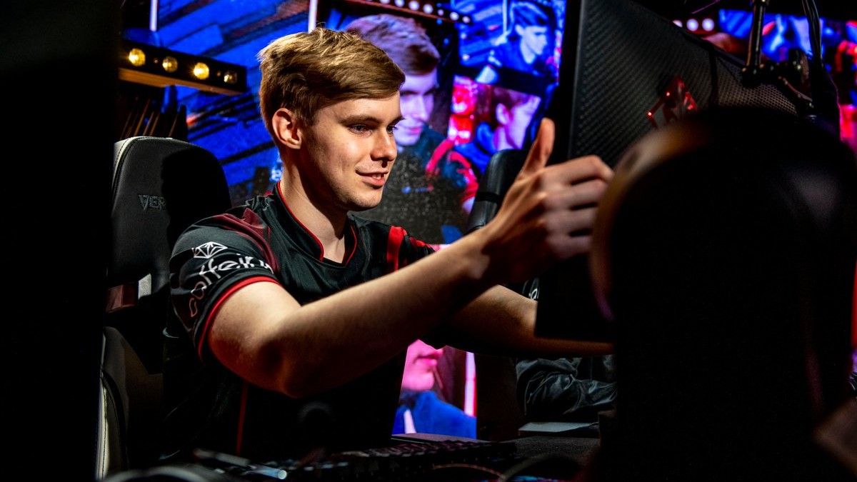 LoL: Neon suspendido por Riot Games y despedido de Misfits Premier ...